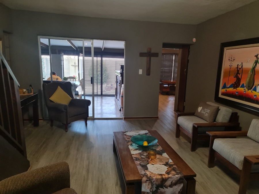 4 Bedroom Property for Sale in Rustenburg Central North West